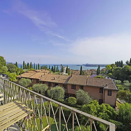 Blue Vista * Gardone Riviera